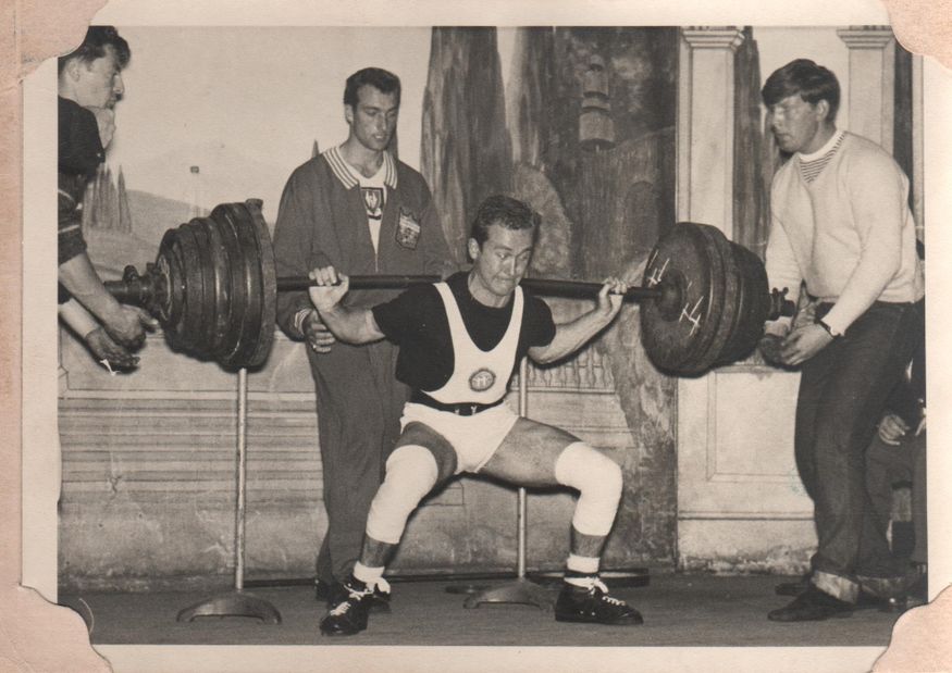 The History and Evolution of Powerlifting Gear